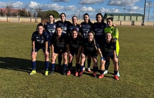 Equipo titular del CDM posando antes del partido // Foto cedida